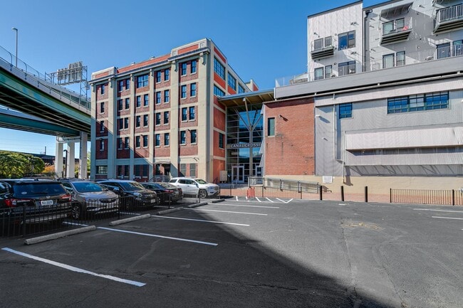 Interior Photo - The Flats at Canal Crossing