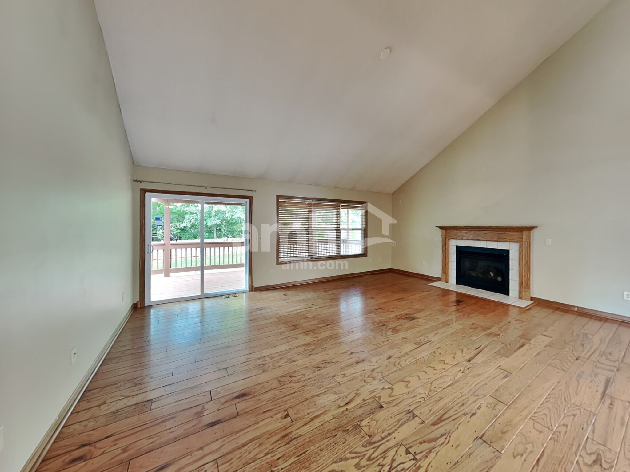 Building Photo - 5650 Winsor Woods Dr