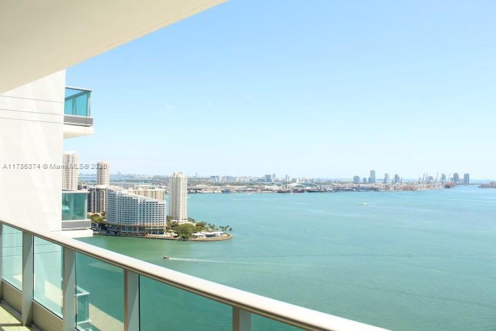 Building Photo - 1331 Brickell Bay Dr
