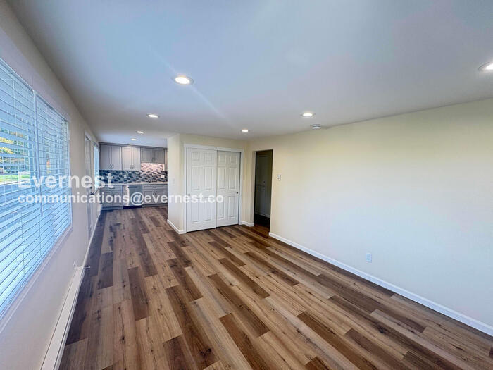 Building Photo - 16601 161st Ave SE