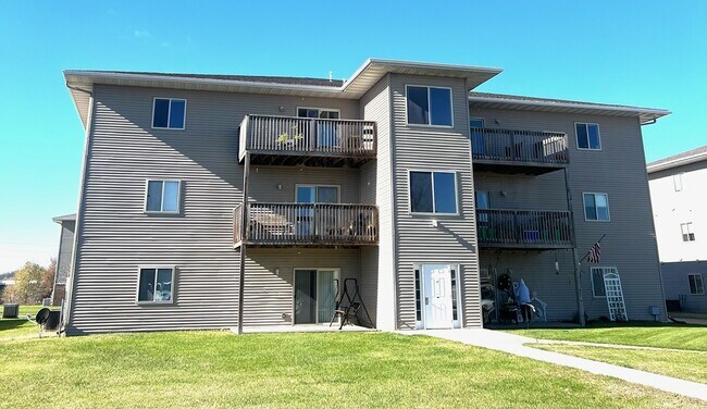 Front of Building - 130 Oakridge Ave