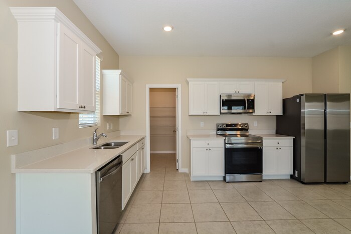 Building Photo - 302 Cartee Ln