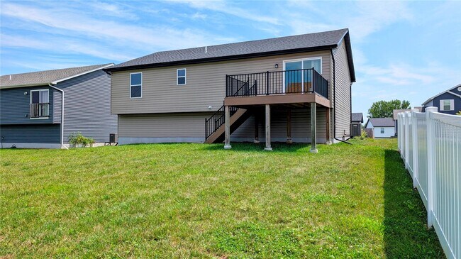 Building Photo - 1117 Baseball Dr