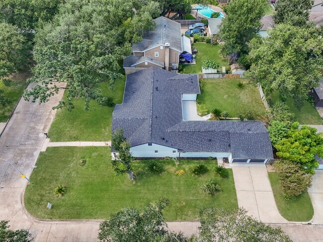 Building Photo - 11402 Ash Creek Dr