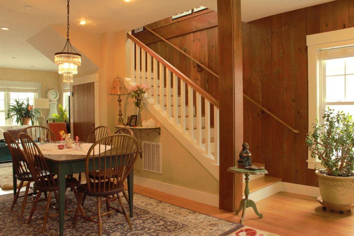 Building Photo - 26 N Main, 2