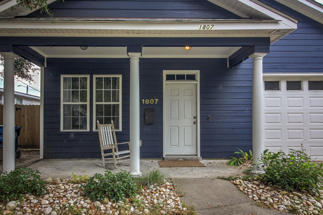 Building Photo - 1807 Fisher St