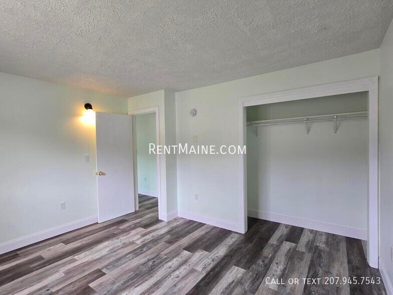 Building Photo - 22 Hillside Ln