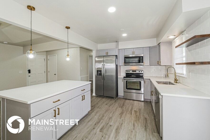 Building Photo - 2972 Iva Dr