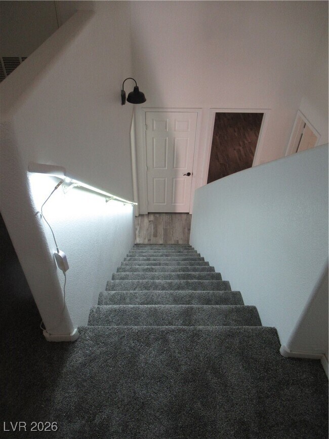 Building Photo - 5125 W Reno Ave