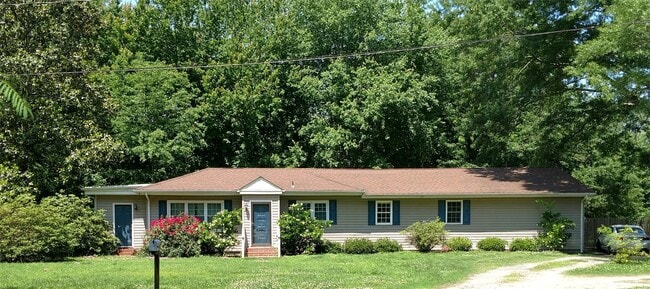 Primary Photo - 240 Fresno Dr