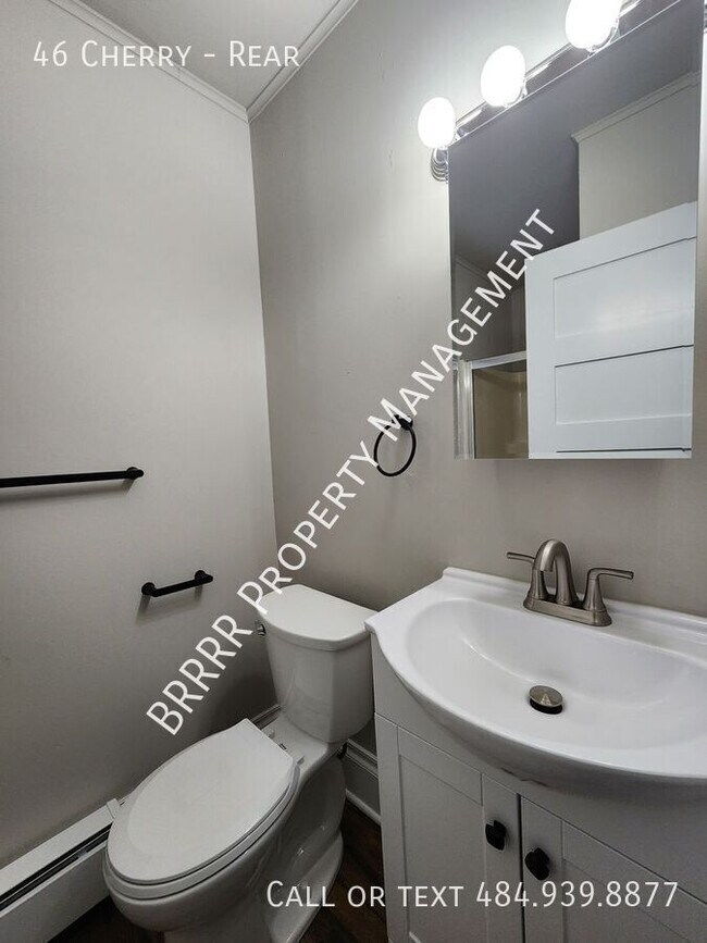 Building Photo - 46 Cherry-Rear