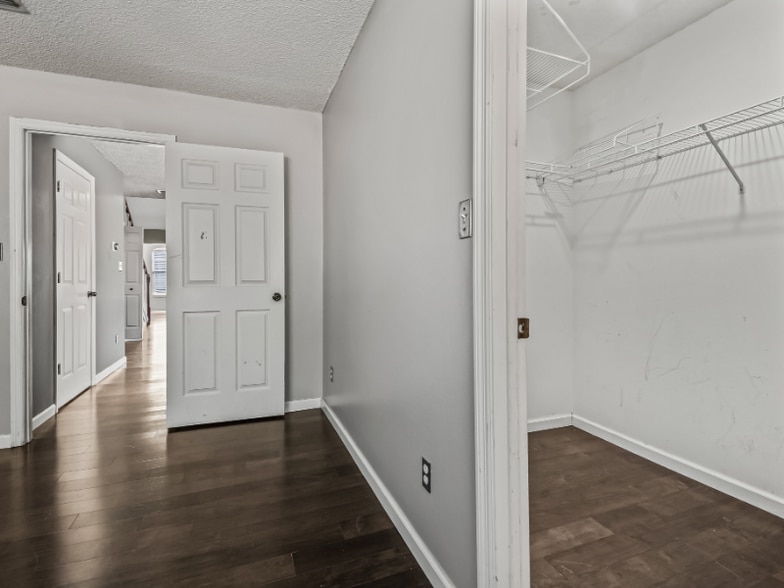 Building Photo - 3612 Cagney Dr