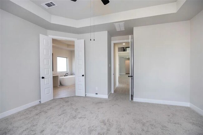 Building Photo - 24130 Elkhorn Gln Ln