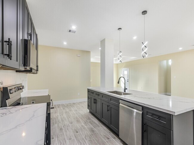 Building Photo - 327 Rd 5840