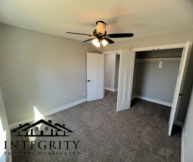 Building Photo - Newly Built Modern Style Single Family Home!