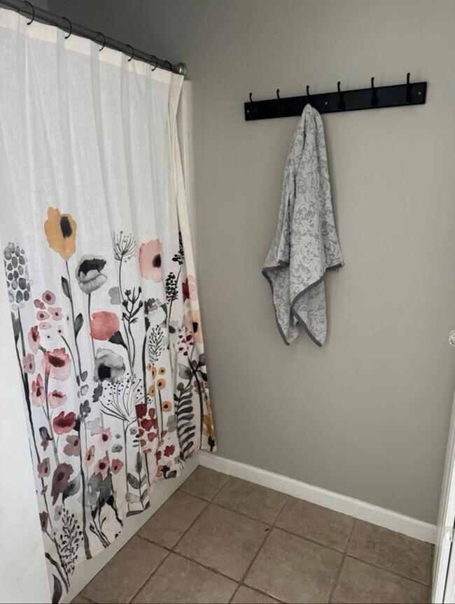 Building Photo - Available Now In Riverwood Plantation!