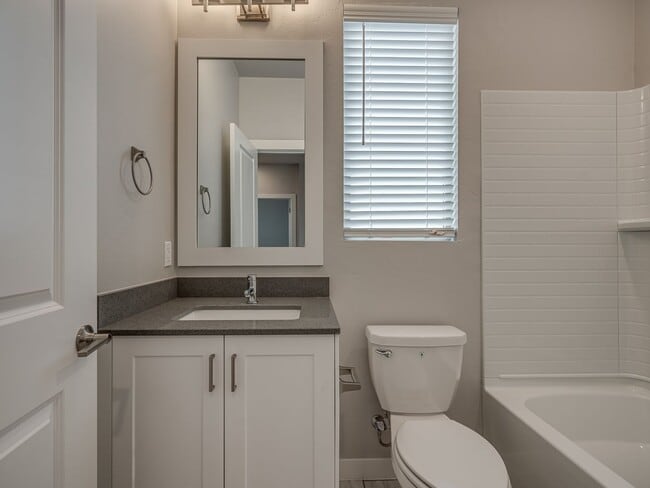 Building Photo - Beautiful New Construction Home in Edmond/Oklahoma City