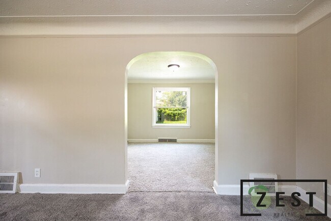 Building Photo - BEAUTIFUL 3 BD 1.5 BATH HOME!