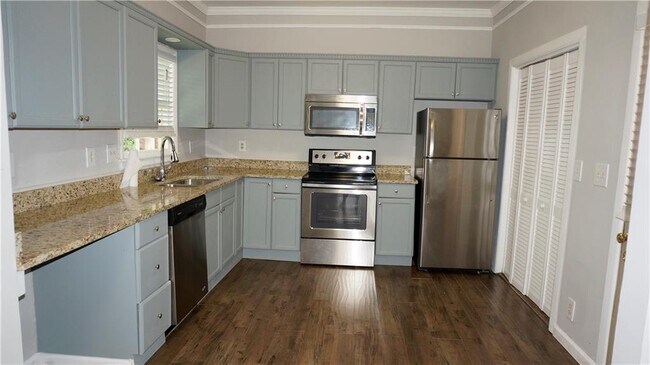 Building Photo - 3763 Ashford Dunwoody Rd NE