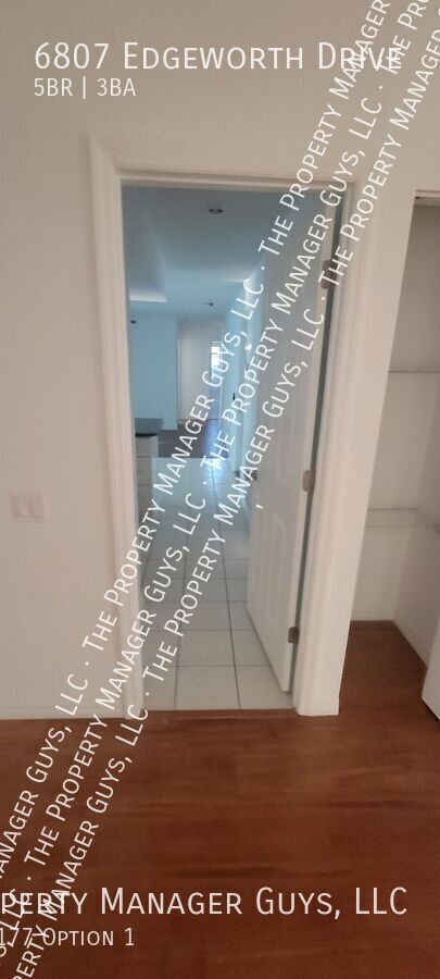 Building Photo - 6807 Edgeworth Dr