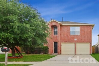 Building Photo - 1910 Flycaster Dr