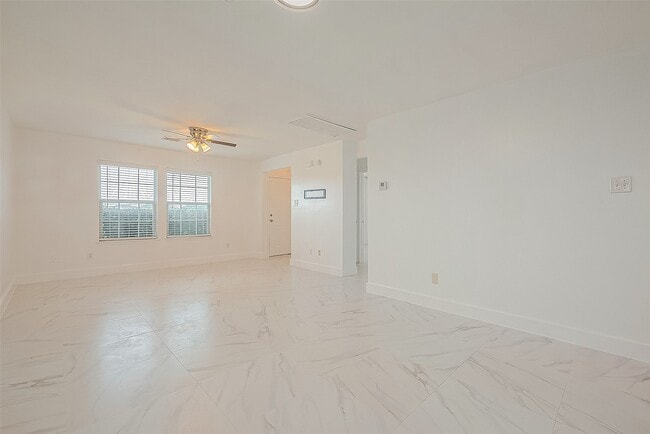 Building Photo - 20939 Young Meadows Way