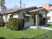 Building Photo - Santa Clara Charm ~ 3BR/1BA on Main Street