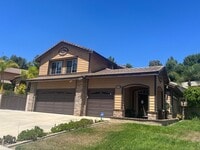 Building Photo - 4 Bedroom/2.5 Bath Home with Pool in Chino...