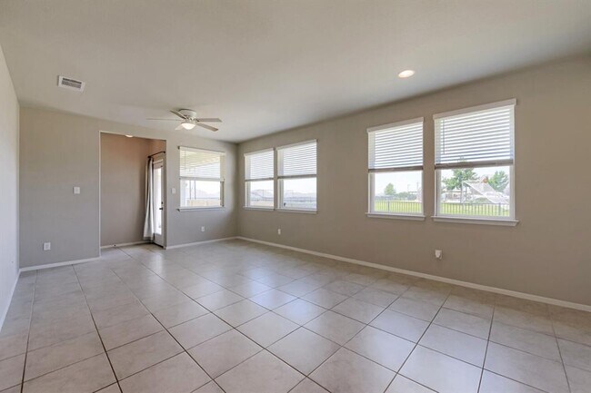 Building Photo - 1310 Goforth Rd