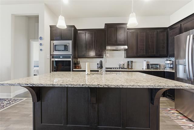 Building Photo - 1012 Kensington Wy