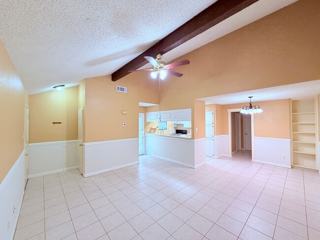 Building Photo - 6503 Columbia Oaks Ct