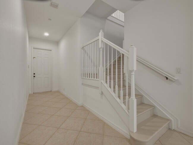 Building Photo - 119 Lancaster Rd