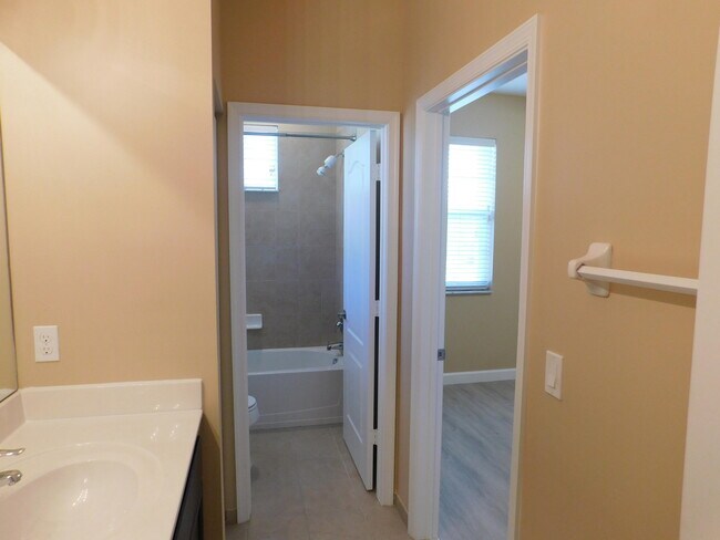 Building Photo - 9626 SW Purple Martin Way