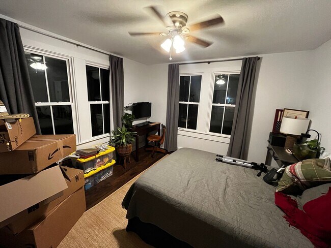 Building Photo - Charming Home In the Garden District- Idea...