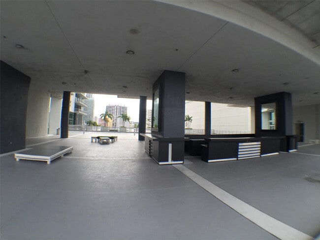 Building Photo - 690 SW 1st Ct