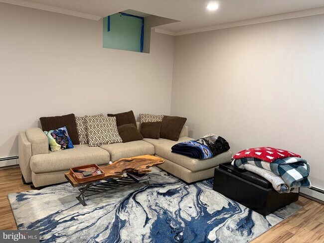 Building Photo - 157 Jimanna Rd