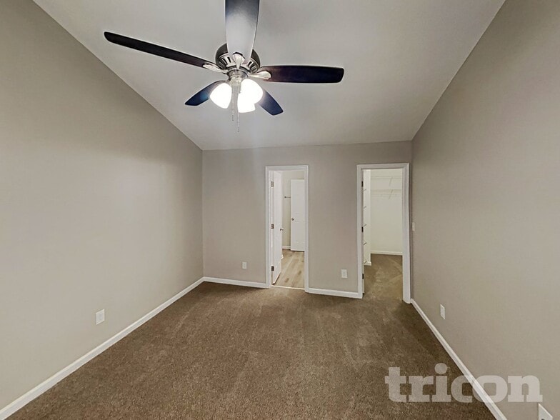Building Photo - 4009 Auburn Hills Dr