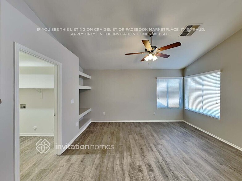 Building Photo - 7364 E Lobo Ave