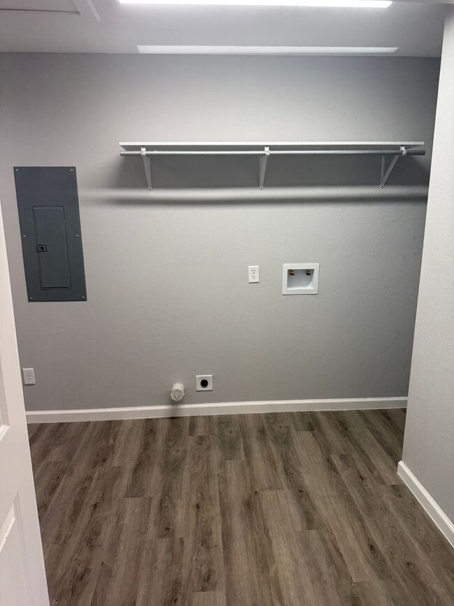 Building Photo - 3 Bed 2 Bath New Construction Home