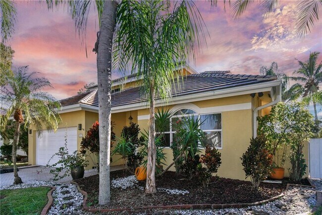 Primary Photo - 541 NW 205th Ave
