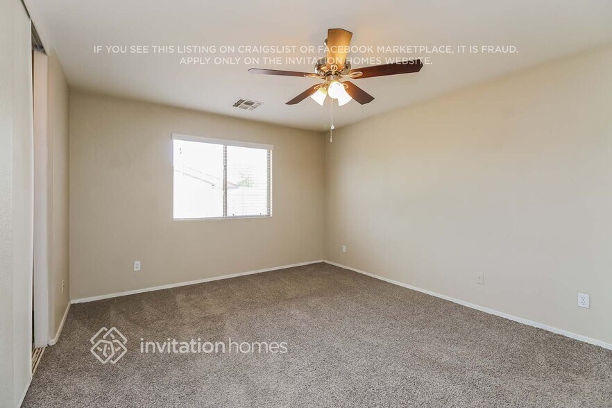 Building Photo - 1102 E Dust Devil Dr