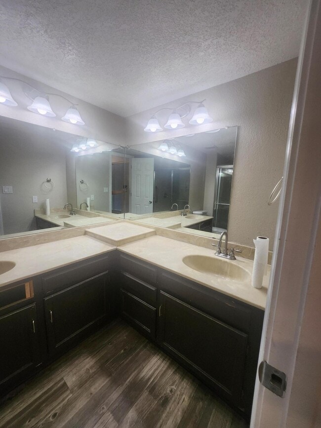 Building Photo - 7720 Ranchwood Dr NW