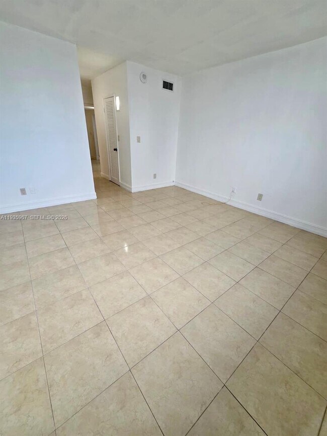 Building Photo - 19390 Collins Ave