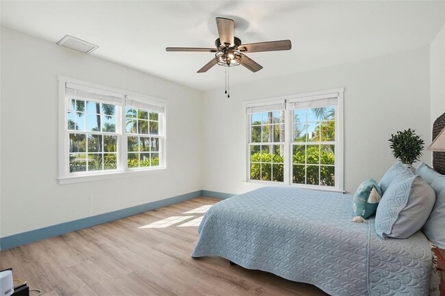 Building Photo - 759 Lantana Ave