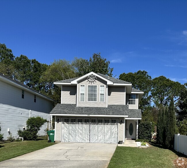Building Photo - 268 Twin Lakes Ln