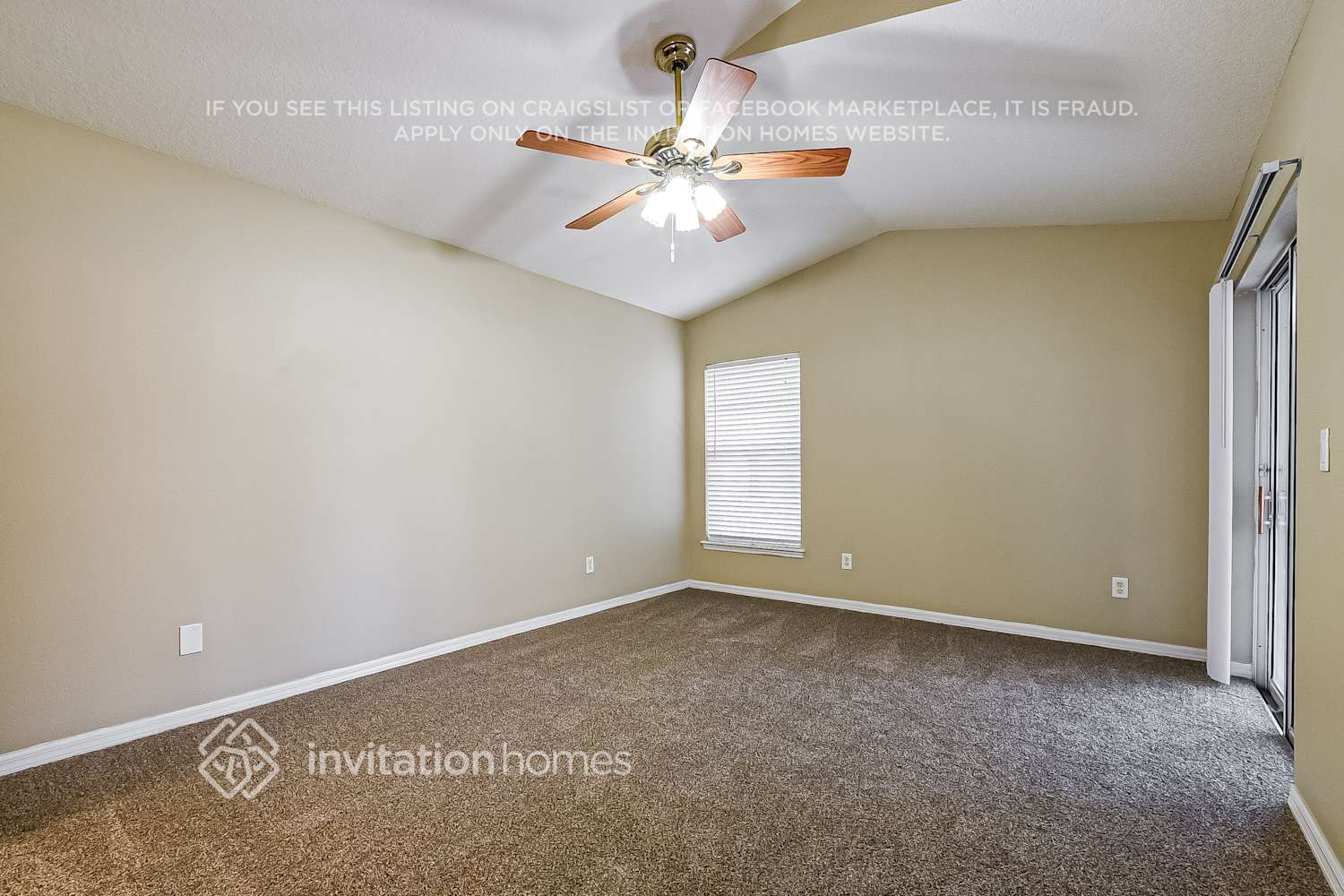 Building Photo - 10207 Summer Elm Ave