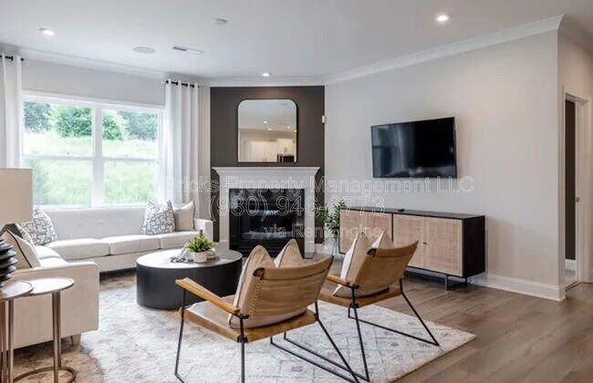 Building Photo - 19016 Yellow Birch Dr