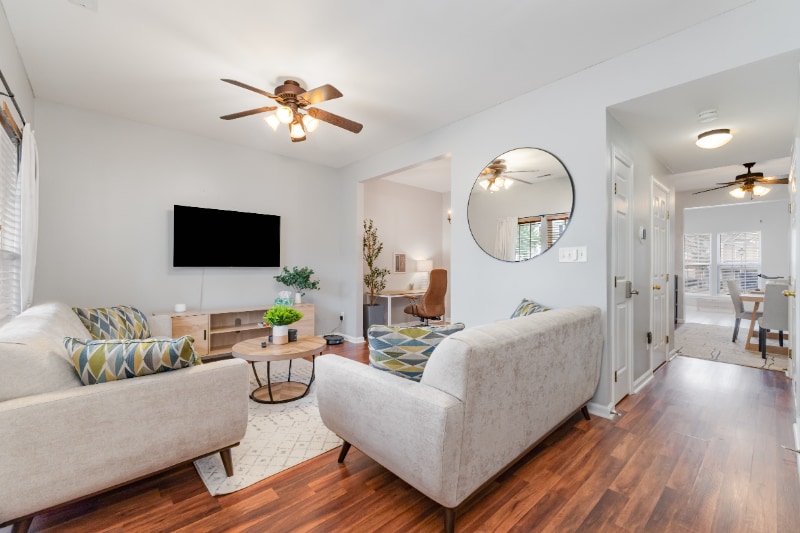 Building Photo - 4919 Sunburst Ln