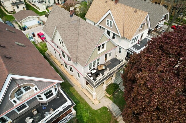 Building Photo - 2971 N Murray Ave