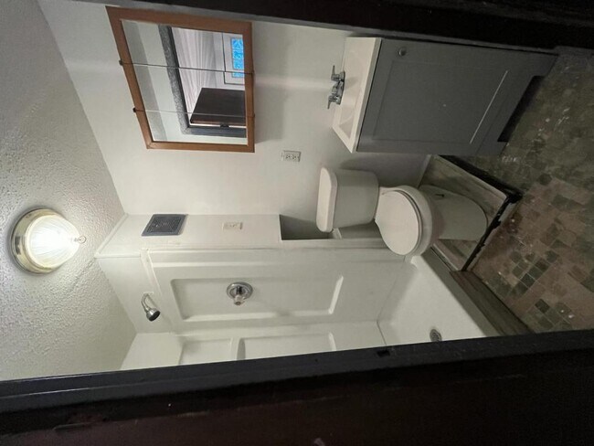 Building Photo - 3419 7th Ave